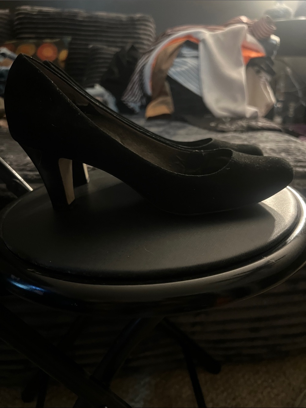Banana Republic Black Suede Round Toe Pumps